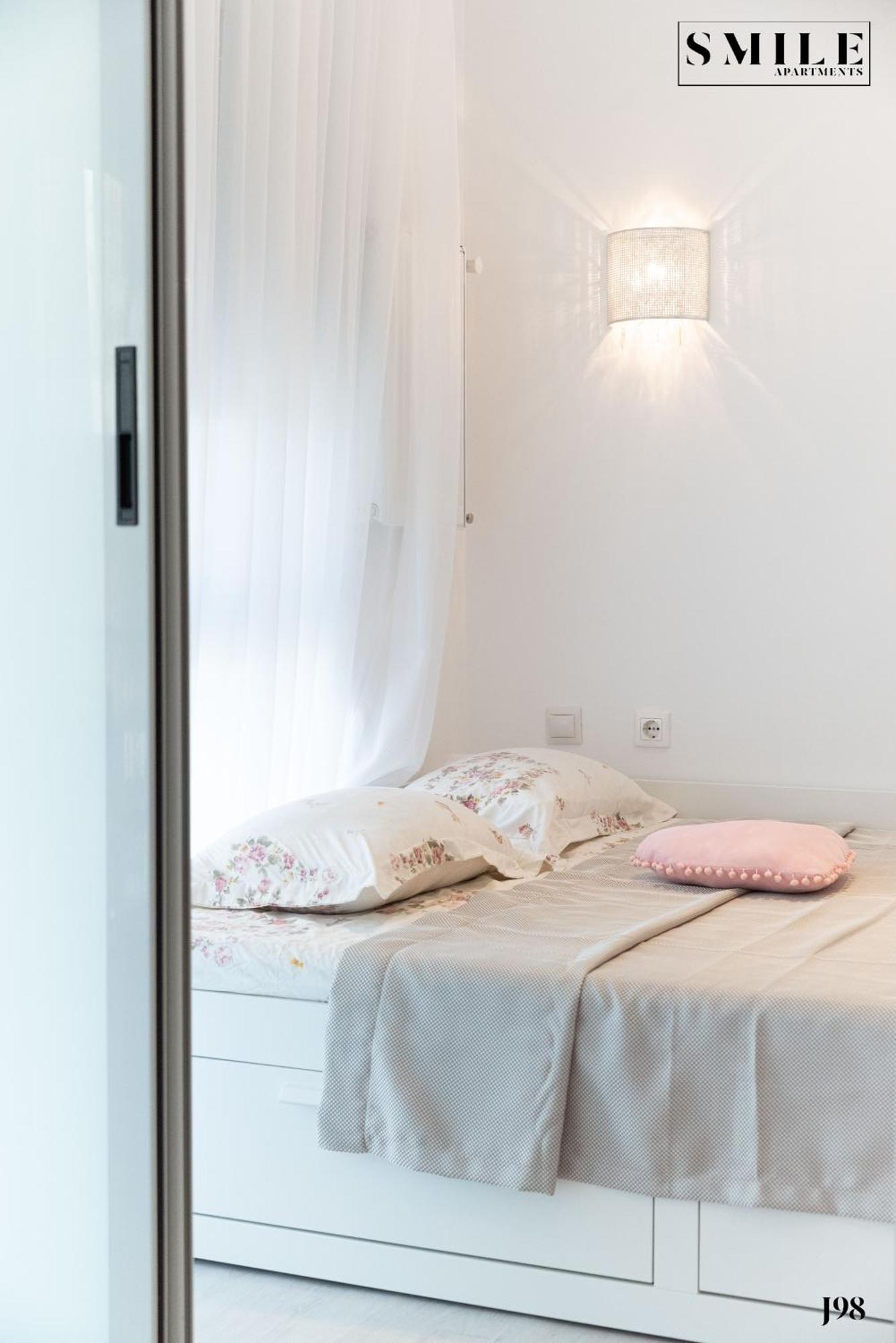 Smile Apartments Bukares Bagian luar foto